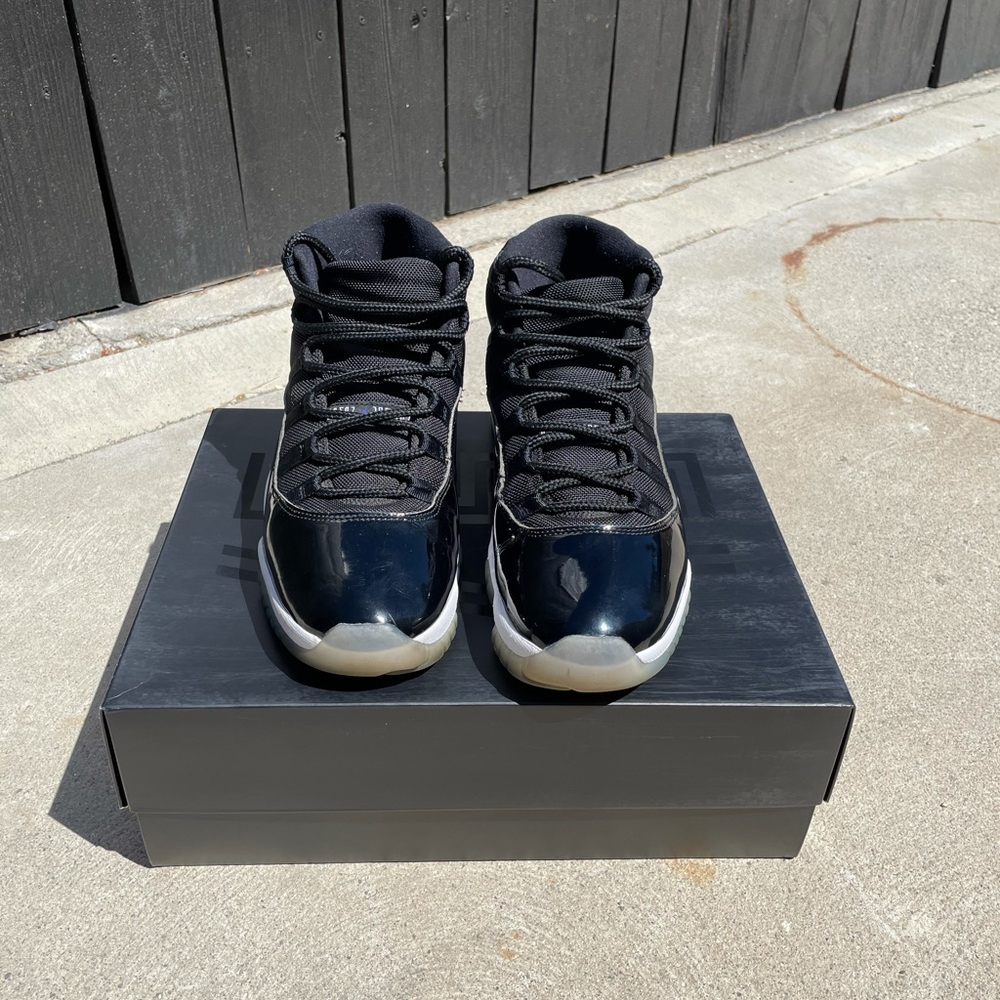 Jordan 11 space jams
